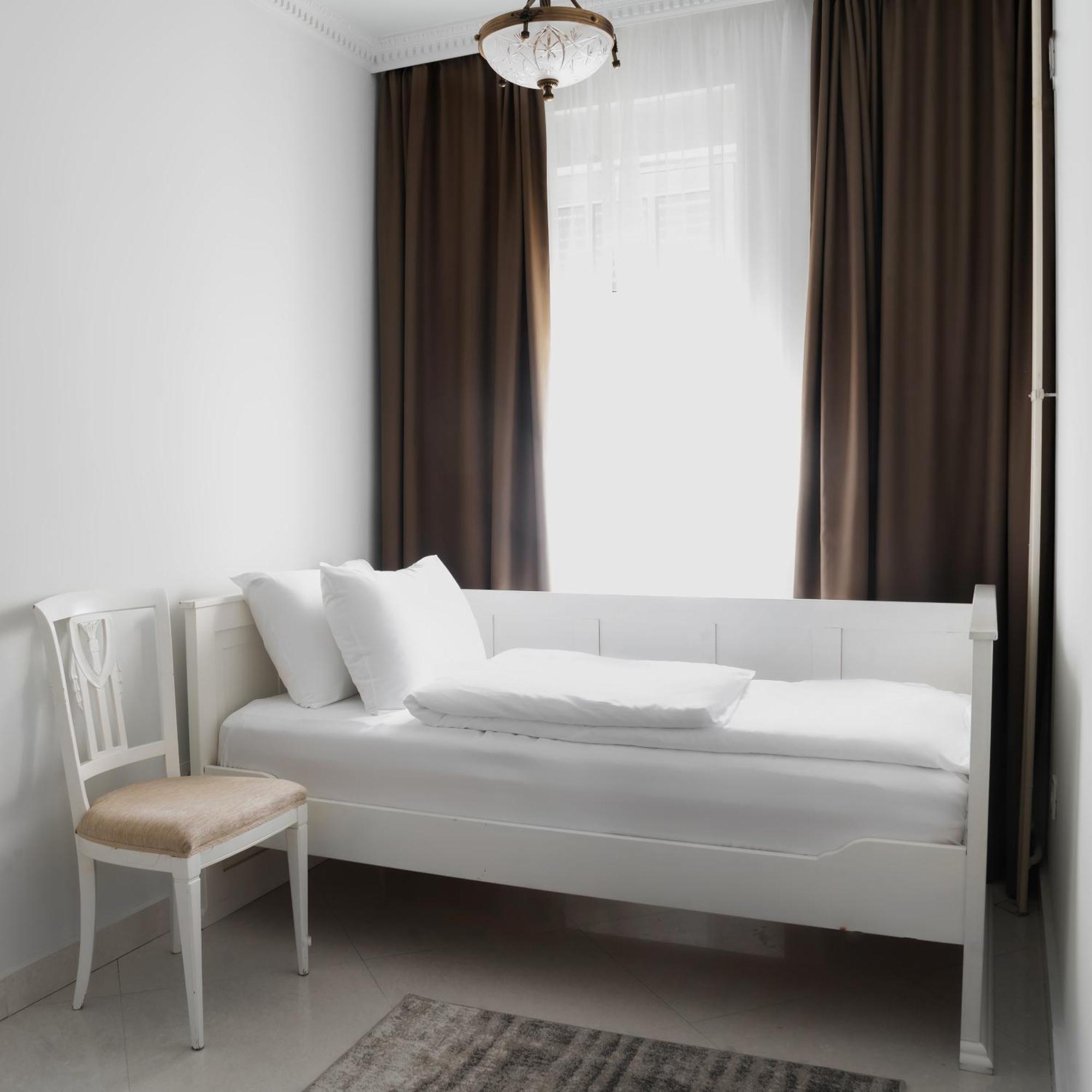 Garni Hotel Helvetia Beograd Eksteriør bilde